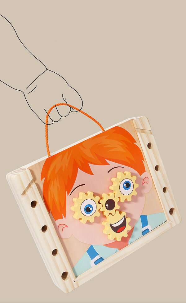 Meistro įrankių rinkinys dėžutėje