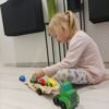 Medinis autovežis su mašinėlėmis