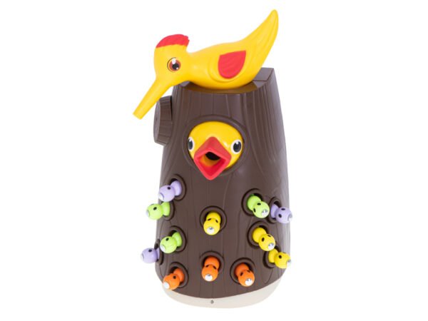 Magnetinis žaidimas ,,Pamaitink paukščiuką"