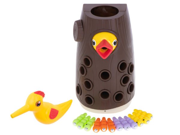 Magnetinis žaidimas ,,Pamaitink paukščiuką"