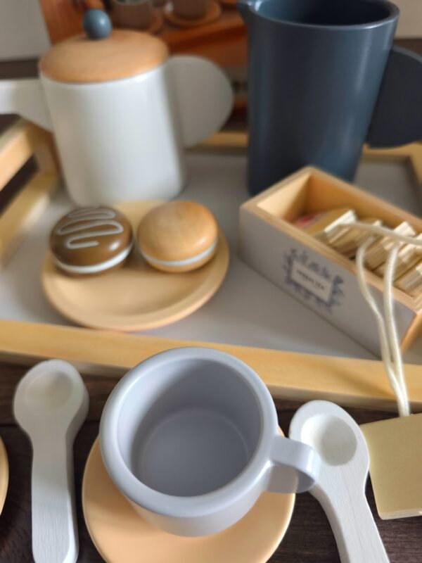 Medinis servizas 16 dalių