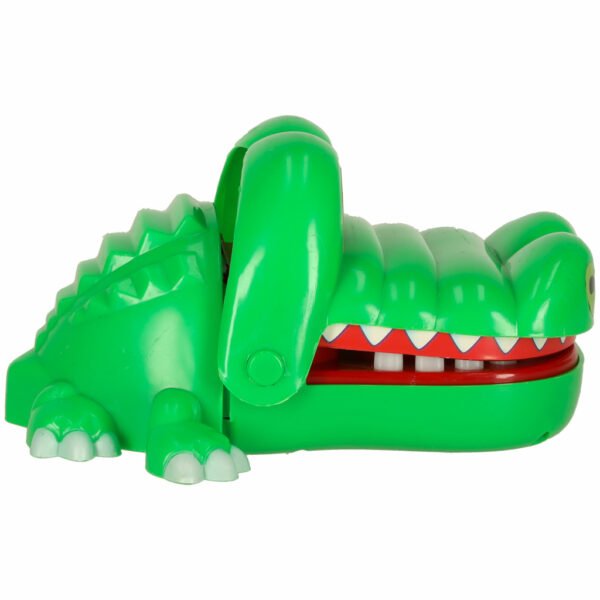 Krokodilas su paslėptu skaudančiu dantuku