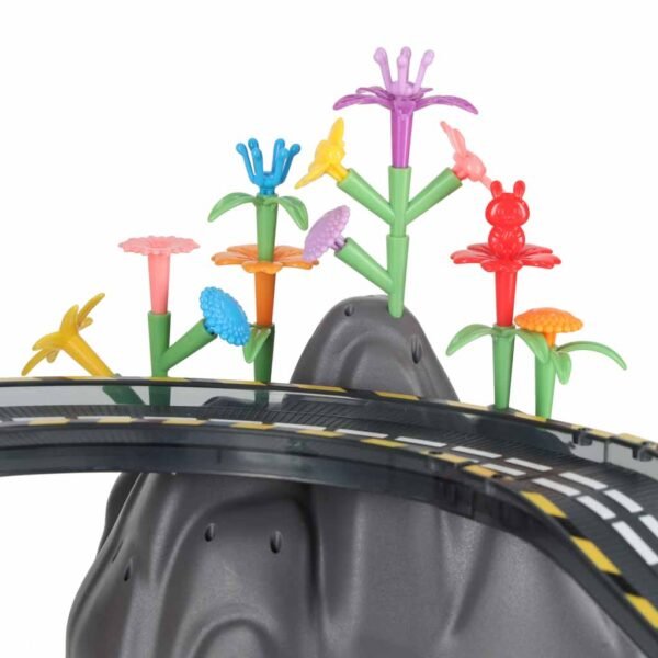 Magnetinė lenktynių trasa su automobiliu (153 dalys)