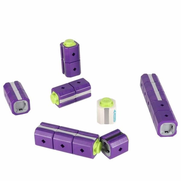 Magnetinis konstruktorius - lenktynių trasa su automobiliu, 54 dalys