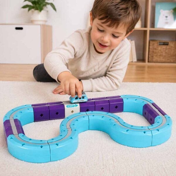 Magnetinis konstruktorius – lenktynių trasa su automobiliu, 87 dalys