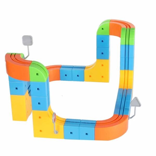 Magnetinis konstruktorius - lenktynių trasa su automobiliu, 65 dalys