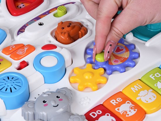 Interaktyvus edukacinis staliukas