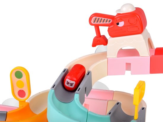 Kūrybiškas trasos rinkinys maudynėms