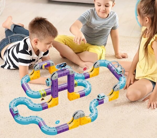 Magnetinis konstruktorius - lenktynių trasa su automobiliais, 127 dalys